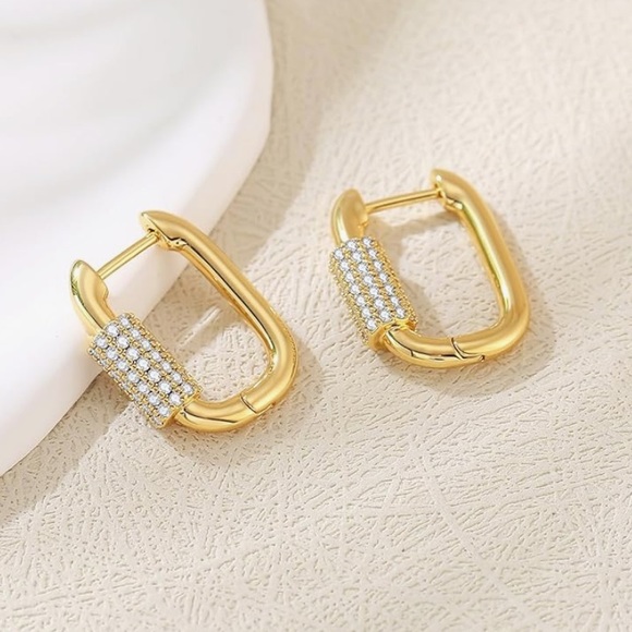 15K Gold Plated Rectangular Hoop Earrings - Picture 2 of 4